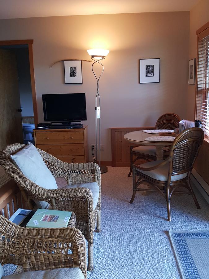 Reef Point Oceanfront Bed And Breakfast Ucluelet Εξωτερικό φωτογραφία