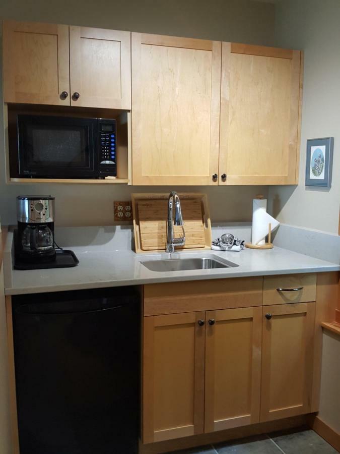 Reef Point Oceanfront Bed And Breakfast Ucluelet Εξωτερικό φωτογραφία