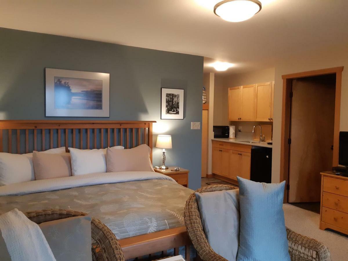 Reef Point Oceanfront Bed And Breakfast Ucluelet Εξωτερικό φωτογραφία